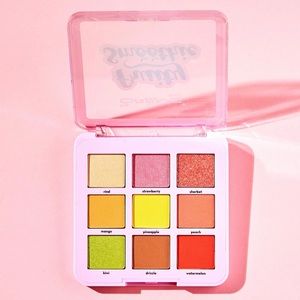 The Crème Shop. Fruity Smoothie
Eyeshadow Palette